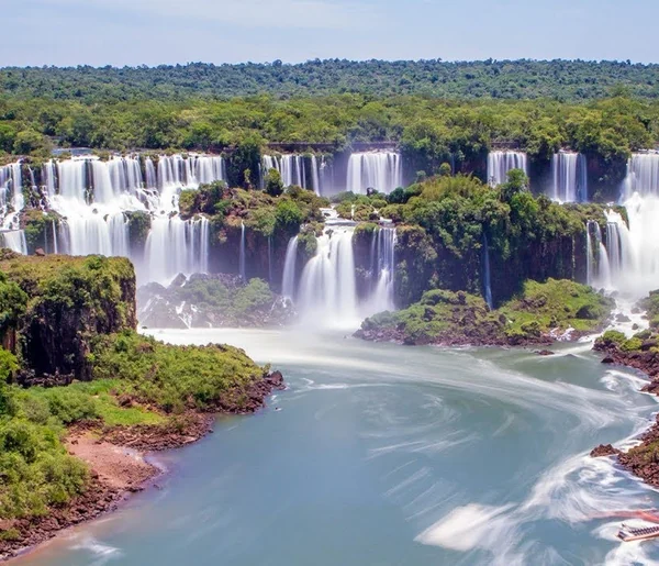 Iguazú Falls luxury tour, Argentina